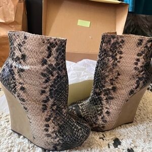 Cathy Jean Cream and Black Wedge Shoes